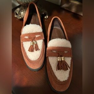 Talbots Brown and Cream Tassel Women’s lifters shoes Sz 6.5